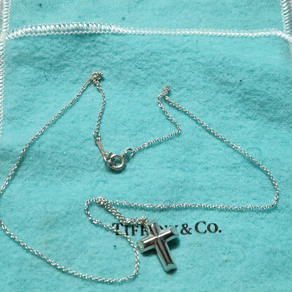 Vintage Tiffany & Co Paloma Picasso Tenderness Heart Cross Charm Necklace Silver